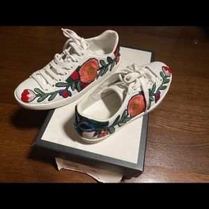 Gucci ace embroidered sneakers size 35